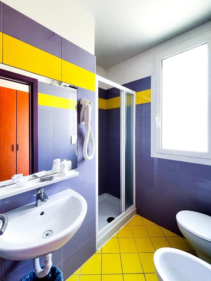Hotel Morfeo - Young People (adults Only) 3*