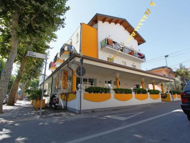 Morfeo - Young People (adults Only) Hotel