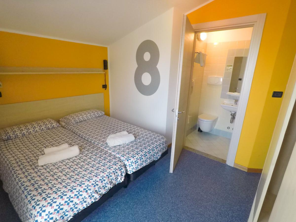 Morfeo - Young People (adults Only) Hotel